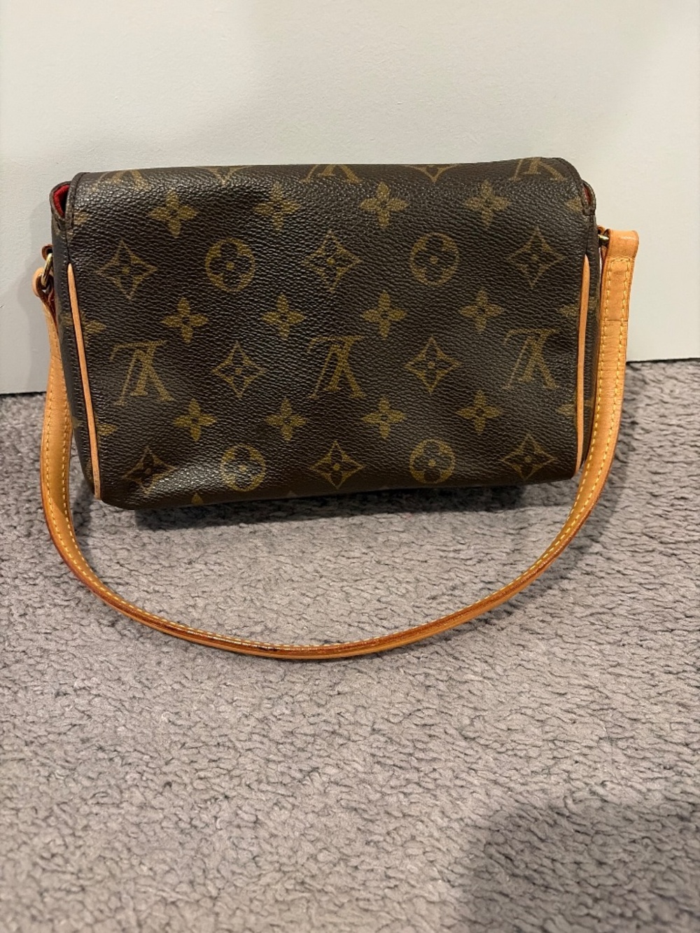 Louis Vuitton Recital - Picture 10 of 17